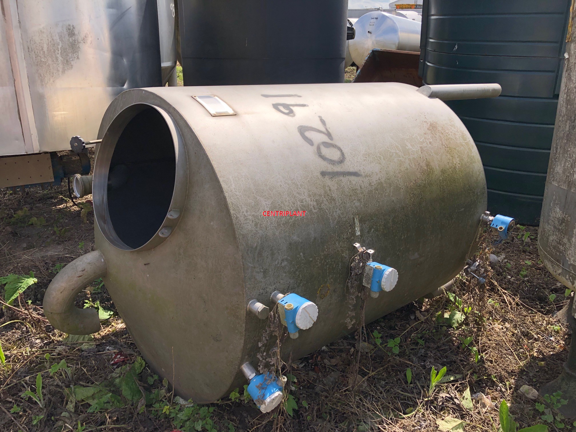 10291 - 1,600 LITRE STAINLESS STEEL TANK