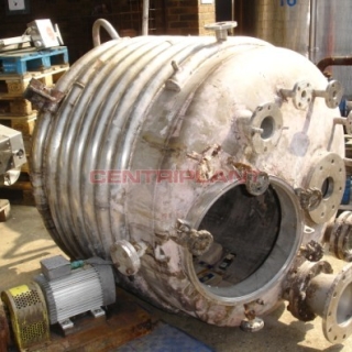 11328 - 1,000 LITRE STAINLESS STEEL STEAM JACKETED VACUUM TANK