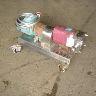 12579 - SSP STAINLESS STEEL LOBE PUMP, 1in  INLET/OUTLET CONNECTIONS.