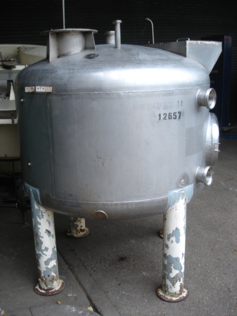 12657 - 1,200 LITRE VERTICAL STAINLESS STEEL TANK, DISHED ENDS