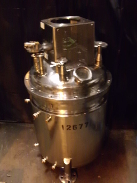 12677 - 120 LITRE STAINLESS STEEL STEAM JACKETD MIXING TANK