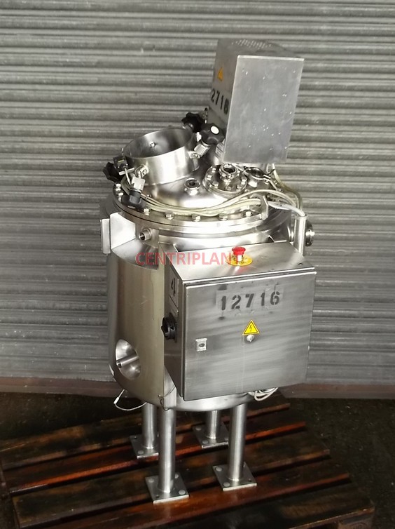 12716 - 111 LITRE STAINLESS STEEL 316L STEAM JACKETED MIXING TANK