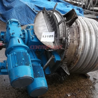 13105 - 950 LITRE STAINLESS STEEL STEAM JACKETED SIDE SCRAPE CONTRA ROTATING MIXING TANK