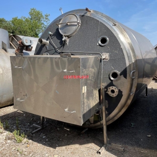 13463 - 17,250 LITRE STAINLESS STEEL CHILLED JACKETED MIXING TANK, INSULATED AND CLAD WITH ST/ST.