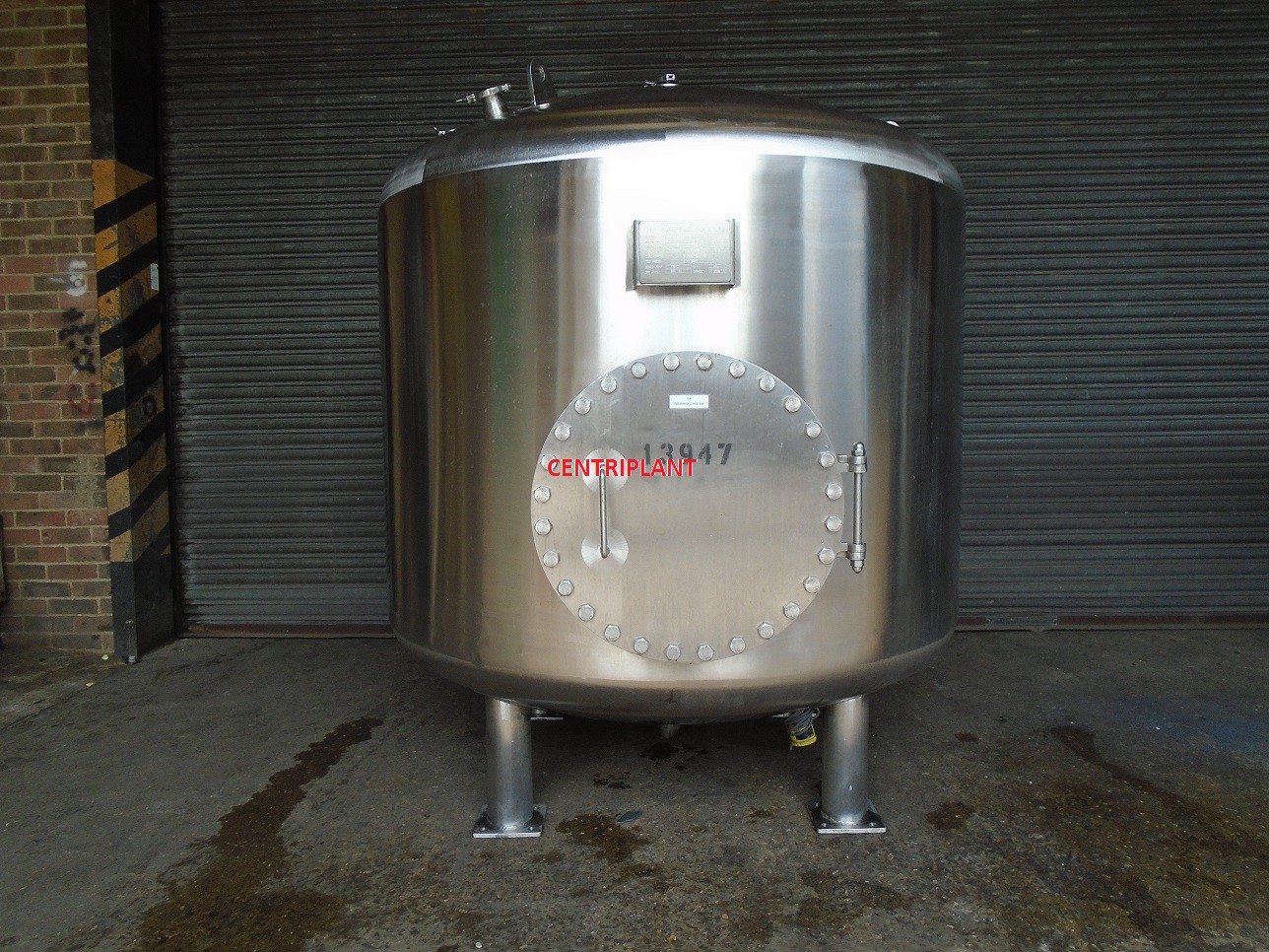 13947 - 2,500 LITRE STAINLESS STEEL PRESSURE/VACUUM TANK