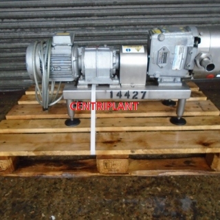 14427 - 1.5in  RJT WAUKESHA STAINLESS STEEEL LOBE PUMP WITH JACKETED HEAD