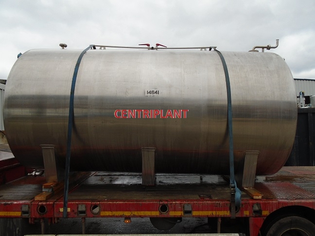 14641 - 13,500 LITRE HORIZONTAL STAINLESS STEEL TANK