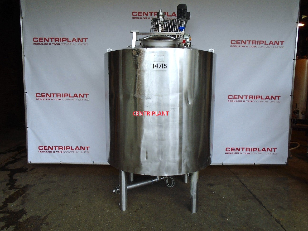 14715 - 2,000 LITRE STAINLESS STEEL JACKETED MIXING TANK