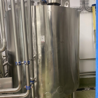 14716 - 2,000 LITRE STAINLESS STEEL JACKETED MIXING TANK