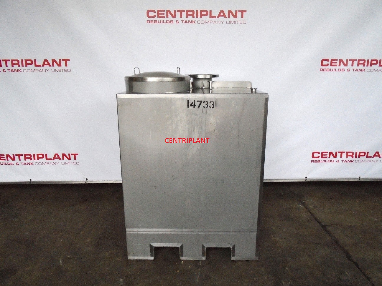 14733 - 1,000 LITRE SQUARE STAINLESS STEEL TANK