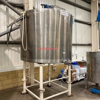 14762 - 5,000 LITRE STAINLESS STEEL MIXING TANK.