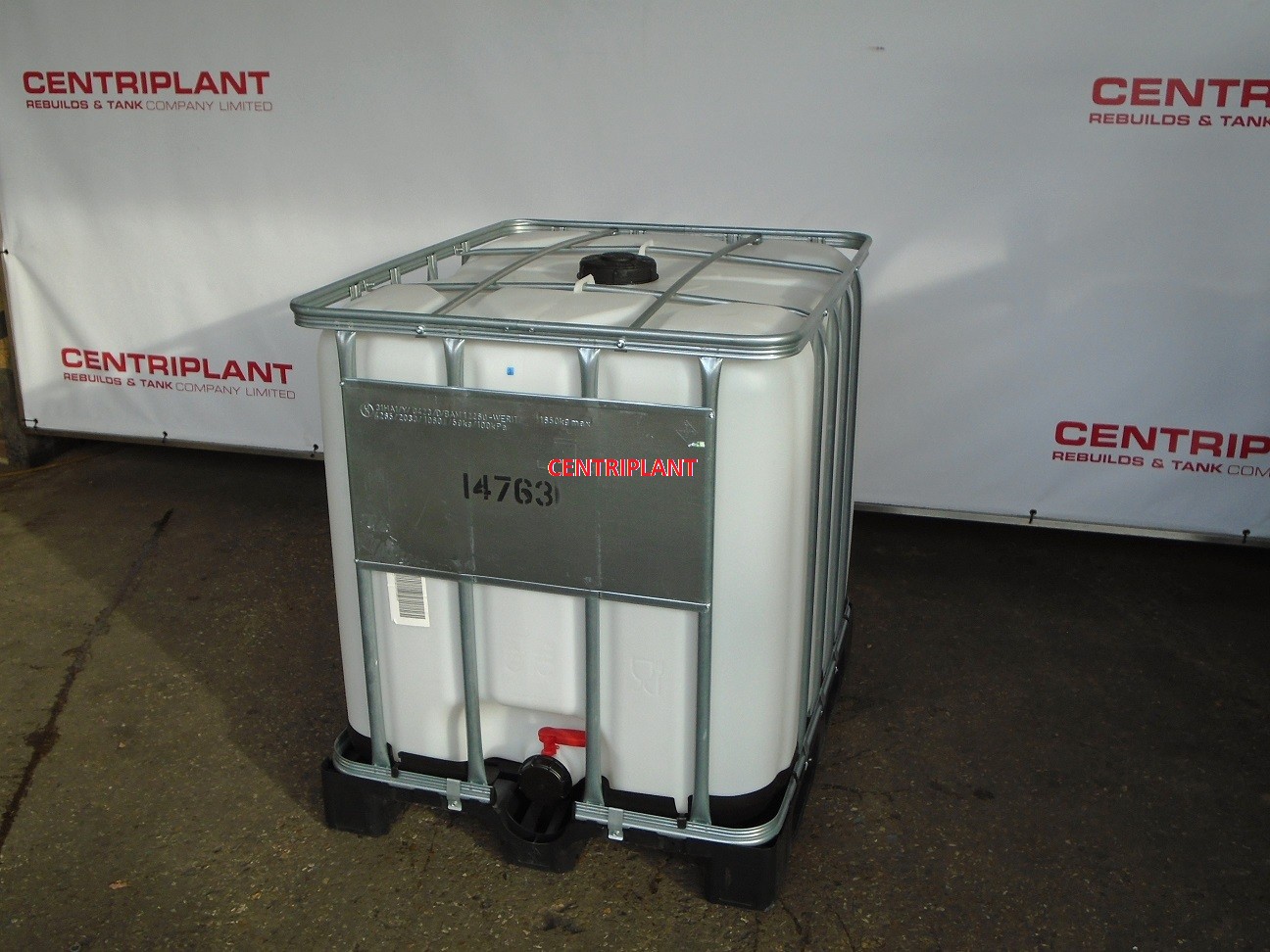 14763 - 1,000 LITRE SINGLE USE PLASTIC IBC