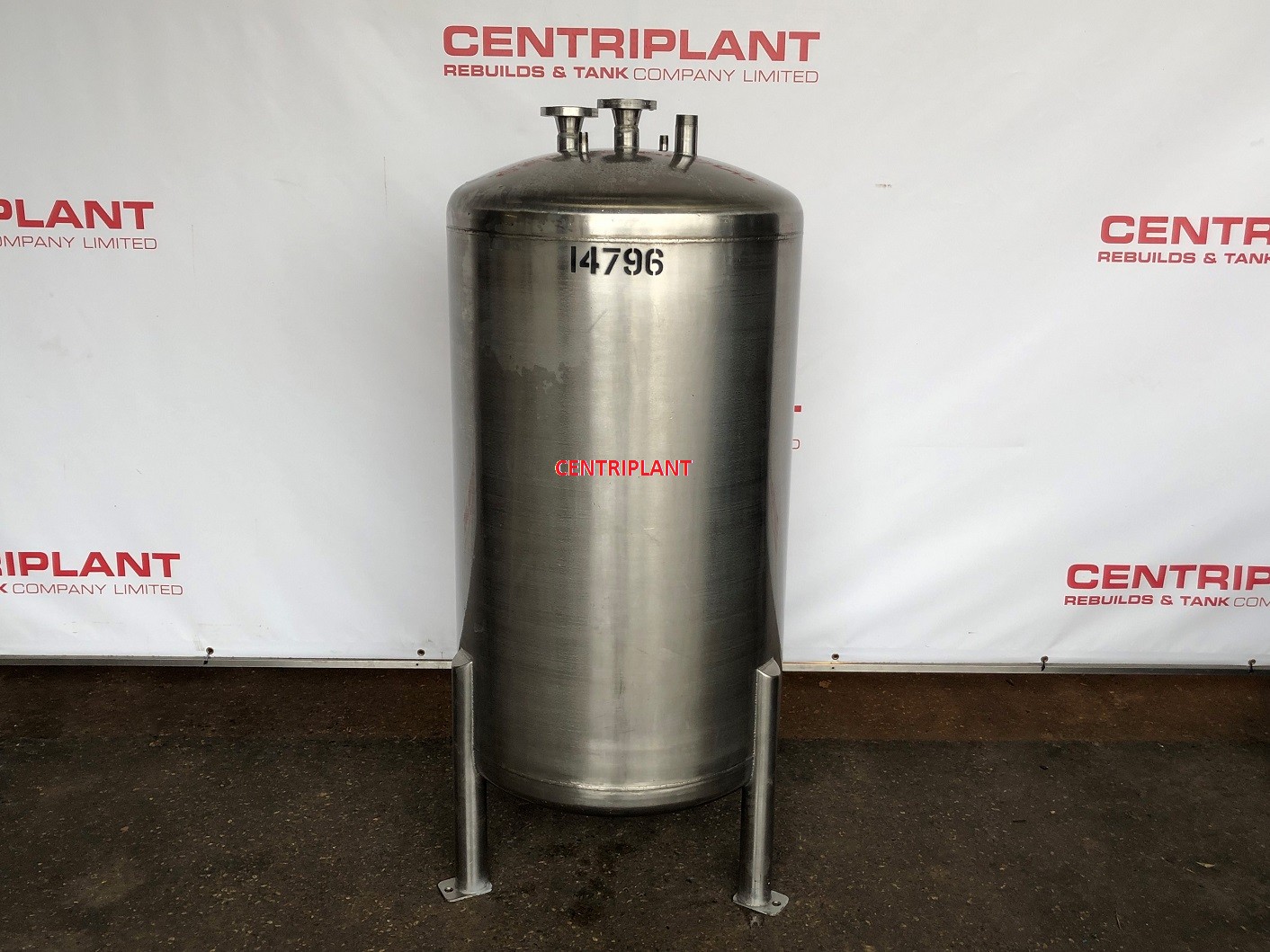 14796 - 600 LITRE STAINLESS STEEL TANK