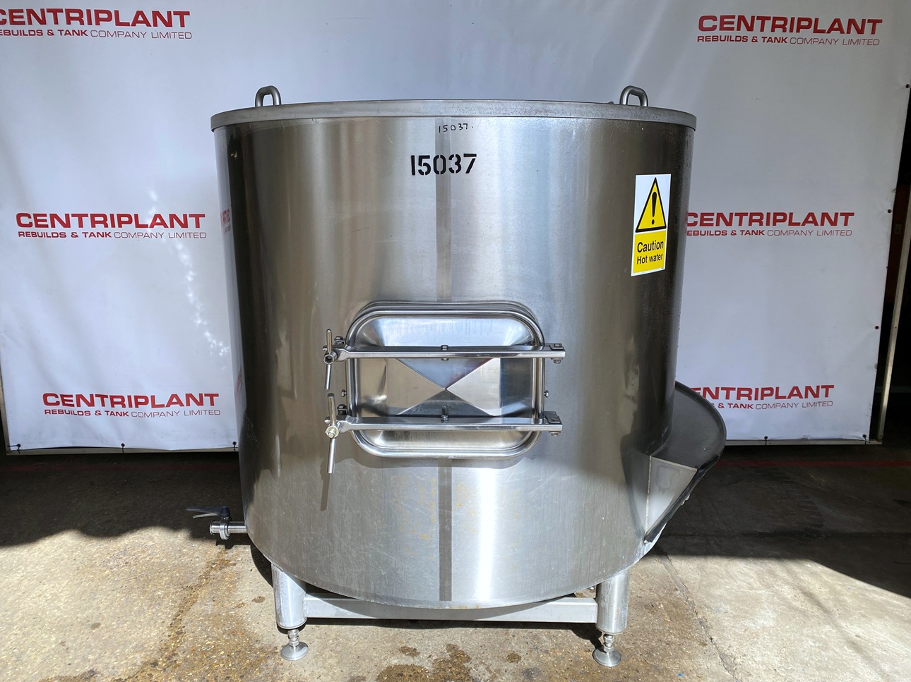 15037 - 2,900 LITRE STAINLESS STEEL OPEN TOP TANK FITTED WITH HEATING ELEMENTS