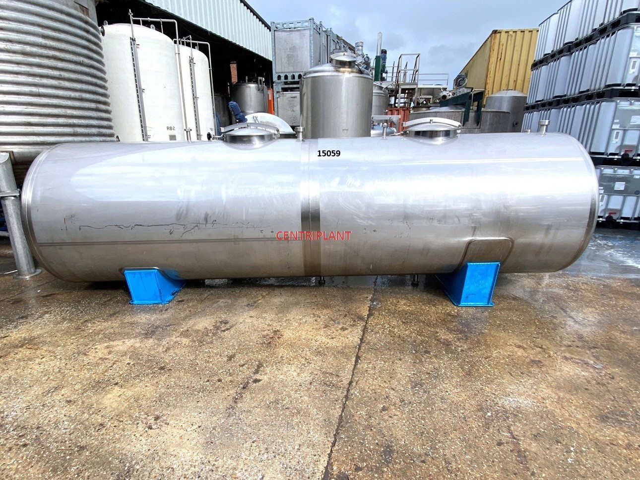 15059 - 8,000 LITRE STAINLESS STEEL BAFFLED HORIZONTAL TANK