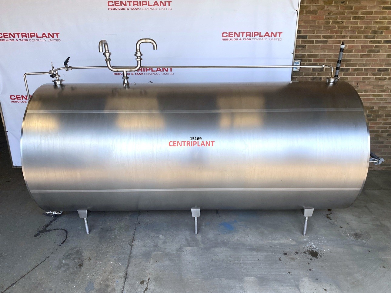 15169 - 6,500 LITRE HORIZONTAL STAINLESS STEEL TANK INSULATED AND CLAD