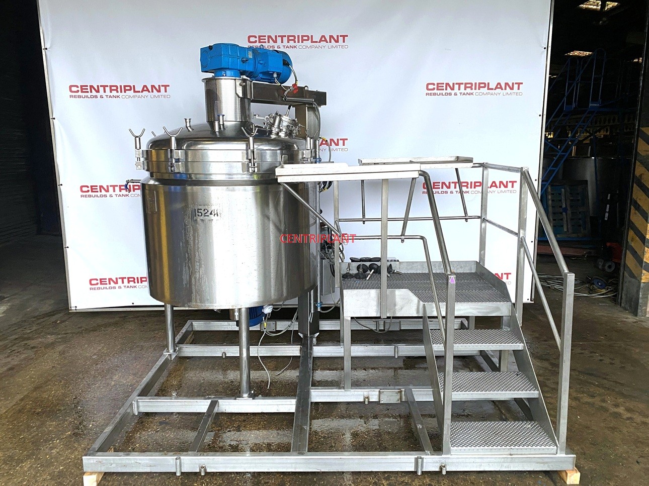 15241 - 800 LITRE STAINLESS STEEL GIUSTI ANCHOR MIXING VACCUM TANK WITH HIGH SHEAR ON SKID