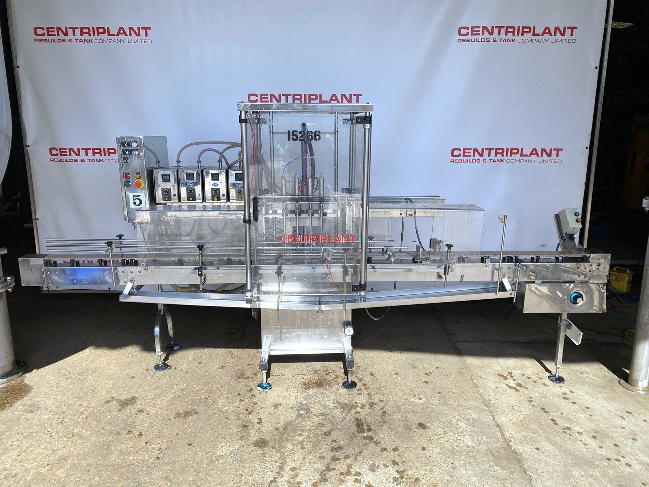 15266 - KING 4 HEAD GEAR PUMP FILLER WITH CONVEYOR 240V
