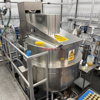 15341 - 500 LITRE 316 STAINLESS STEEL STEAM JACKETED MIXING TANK CONTRA SIDE SCRAPE & HIGHSHEAR