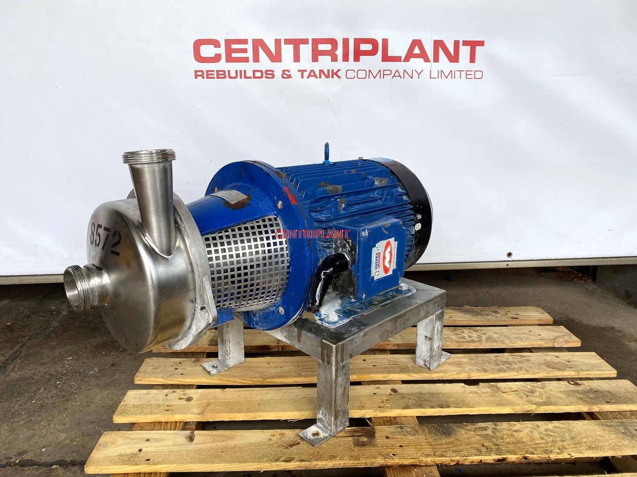 8572 - HILGE STAINLESS STEEL CENTRIFUGAL PUMP 2.5in RJT 15KW