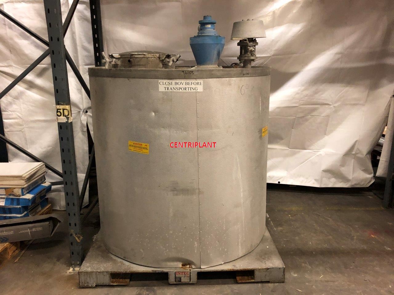 96103 - 800 LITRE INTEG STAINLESS STEEL TRACE HEATED MIXING TANK