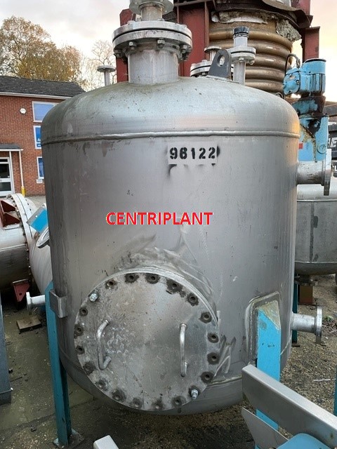 96122 - 1,900 LITRE VERTICAL STAINLESS STEEL PRESSURE AND VACUUM TANK