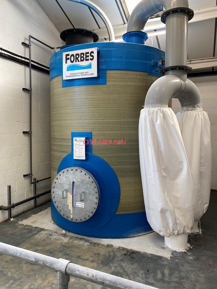 96291 - 10,000 LITRE FORBES FIBRE GLASS TANK + SALT DOSING PUMPS