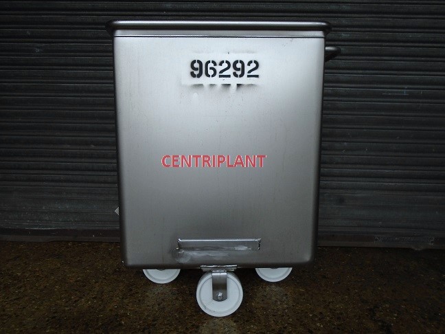 96292 - 279 LITRE STAINLESS STEEL MOBILE OPEN TOP TANKS