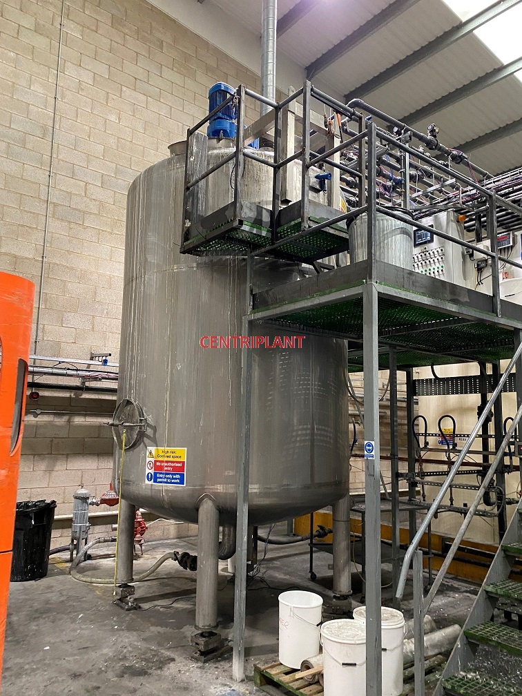96393 - 12,000 LITRE STAINLESS STEEL MIXING TANK