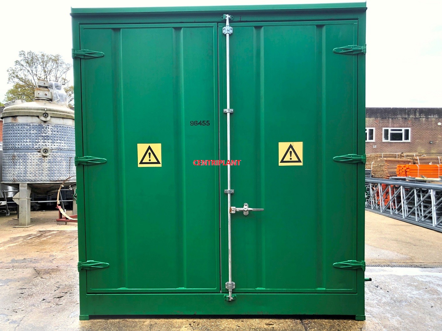 96455 - EMPTEEZY FIRERATED BUNDED CHEMSTORE MODEL: DPU16-4FR 16 DRUMS OR 4 IBCS