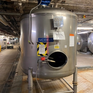 96513 - 5,000 LITRE VERTICAL STAINLESS STEEL 316 MIXING TANK