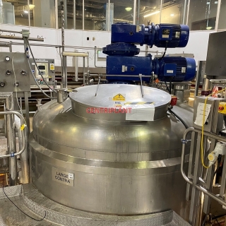 96566 - 10,000 LITRE STAINLESS STEEL STEAM JACKETED CONTRA ROTATING MIXER TANK WITH BOTTOM ENTRY HIGH SHEAR.