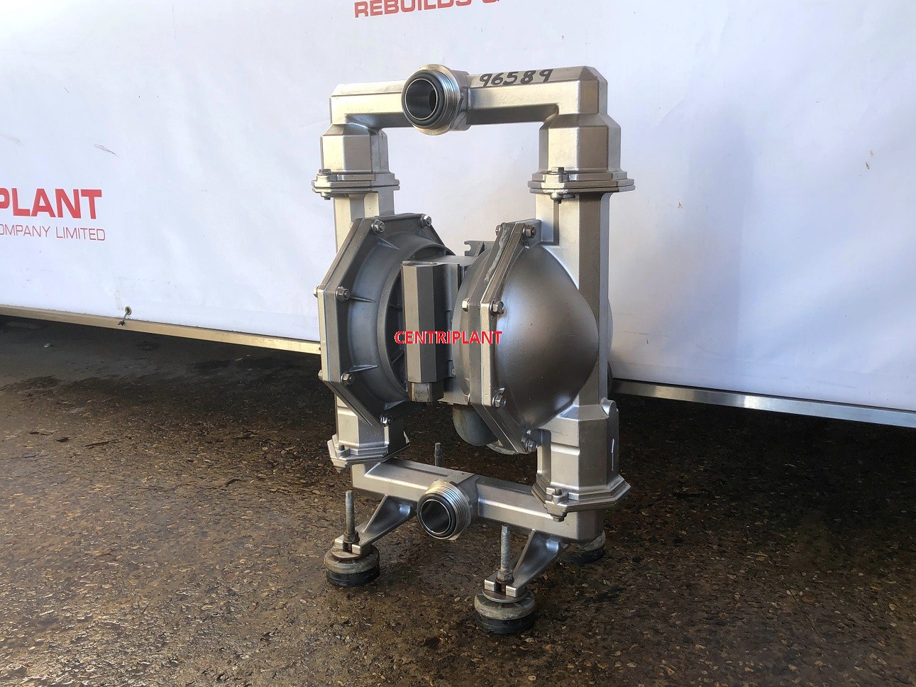96589 - ARO STAINLESS STEEL DIAPHRAGM PUMP, 2in  RJT CONNECTIONS