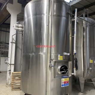 96626 - 13,500 LITRE VERTICAL STAINLESS STEEL CHILLED JACKETED TANK INSULATED AND CLAD WITH WELDED STAINLESS