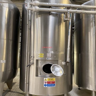 96629 - 13,500 LITRE VERTICAL STAINLESS STEEL CHILLED JACKETED TANK INSULATED AND CLAD WITH WELDED STAINLESS