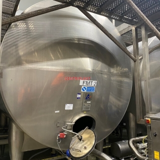 96689 - 26,500 LITRE HORIZONTAL STAINLESS STEEL TANK INSULATED AND CLAD WITH STAINLESS STEEL